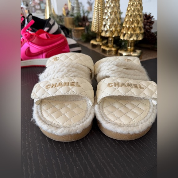 Chanel leather and rope sandals - Picture 2 of 10
